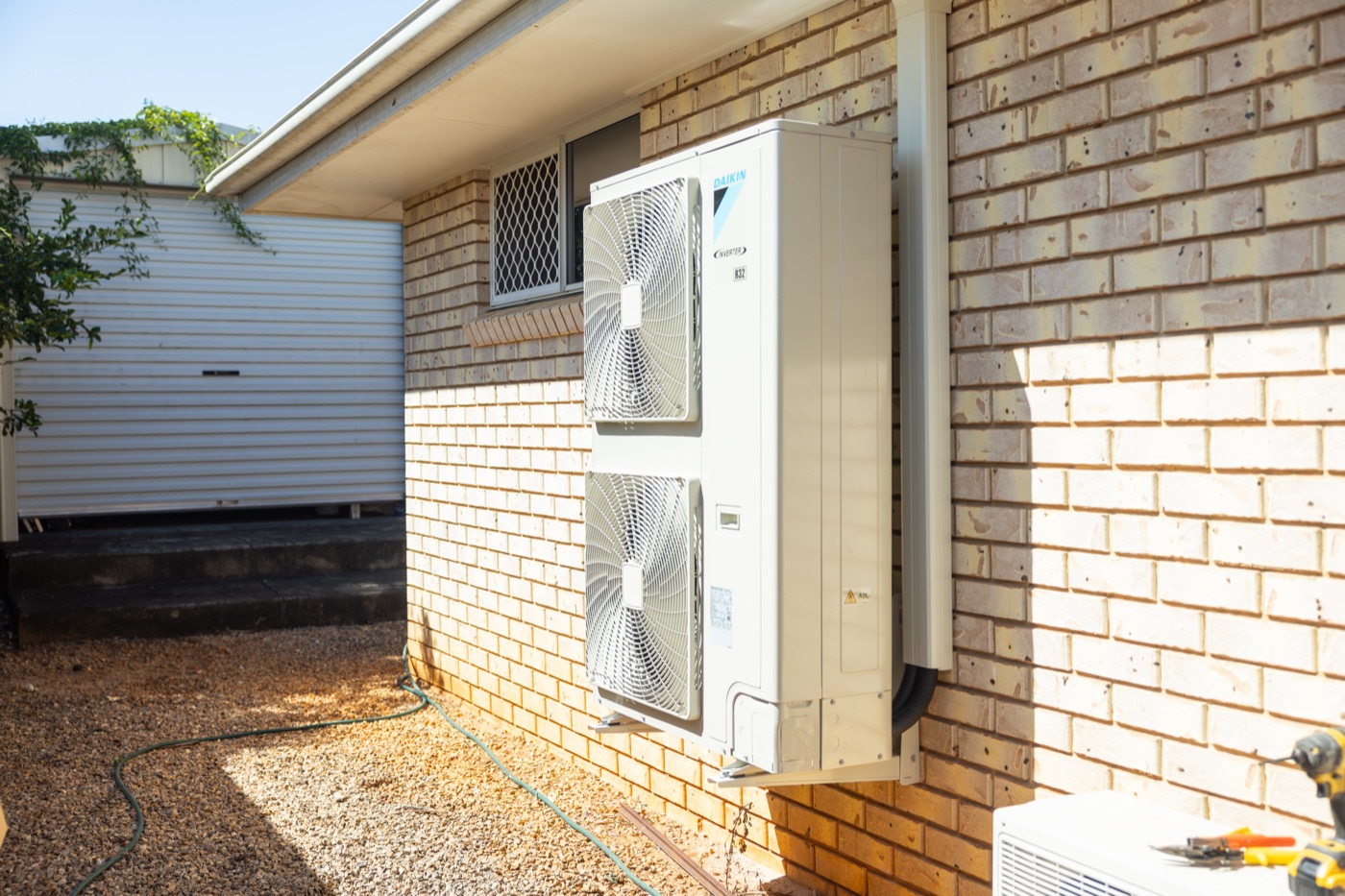 Commercial air conditioning work